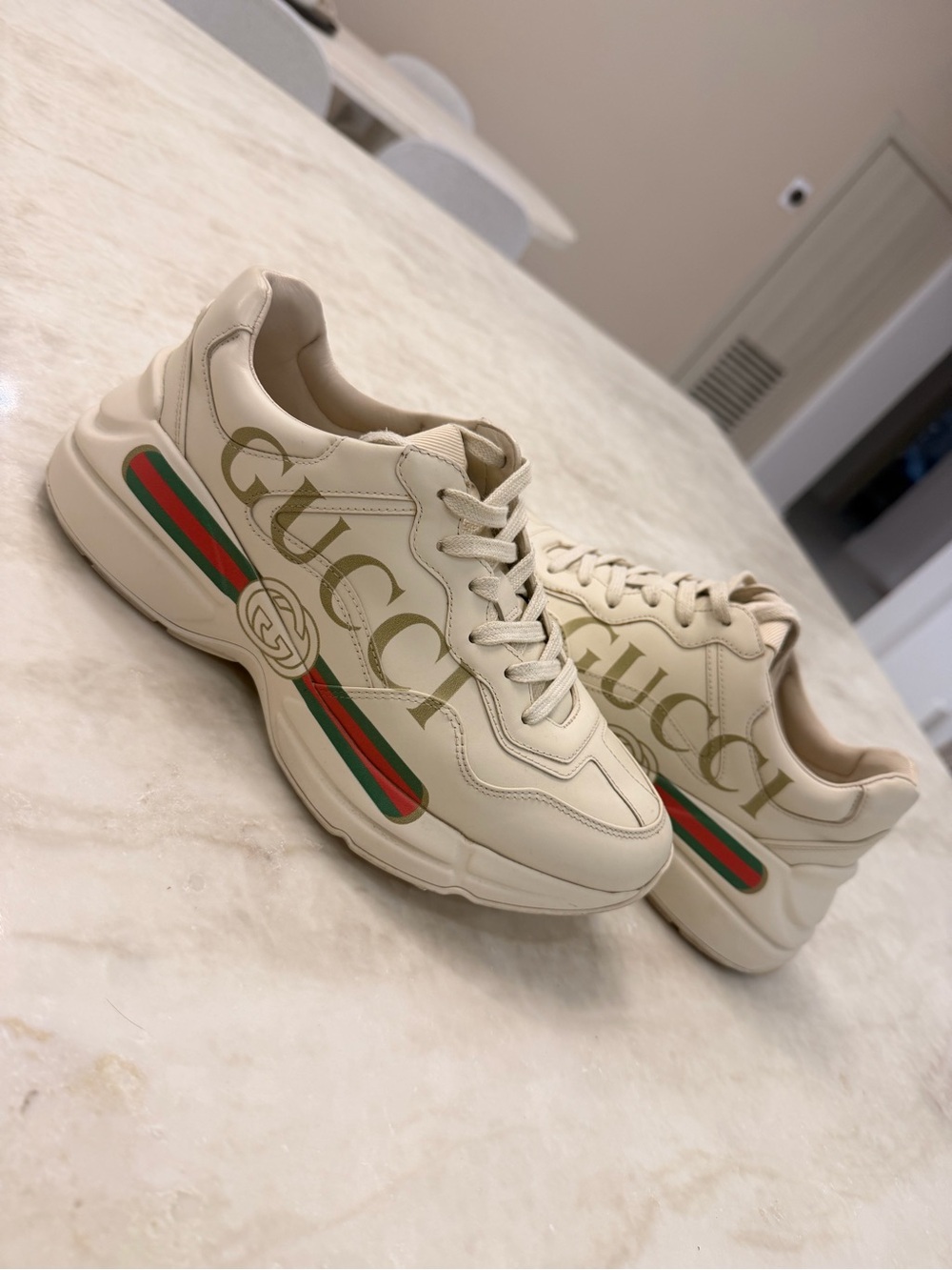 Gucci Cream Leather Sneakers with Red and Green Web